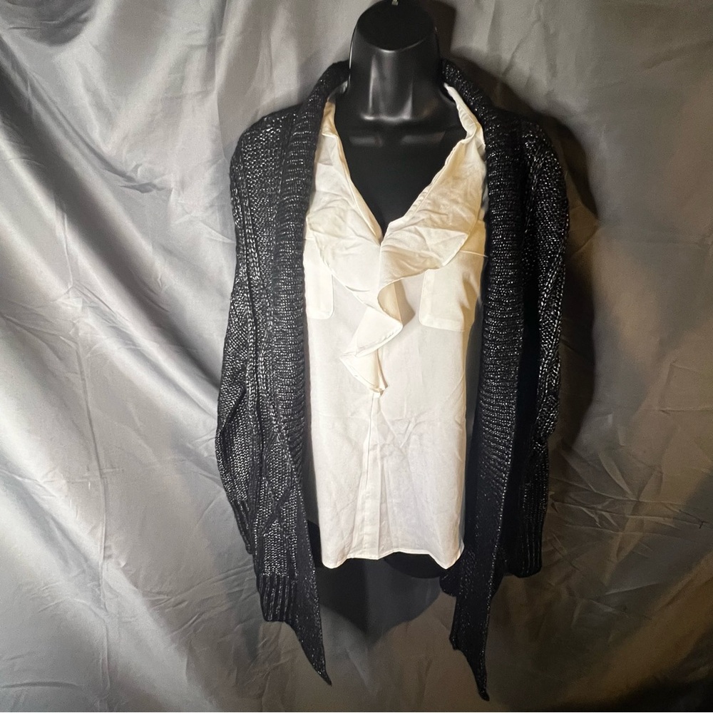 NWOT APT 9 cable knit open front cardigan in black & silver. Size Large.